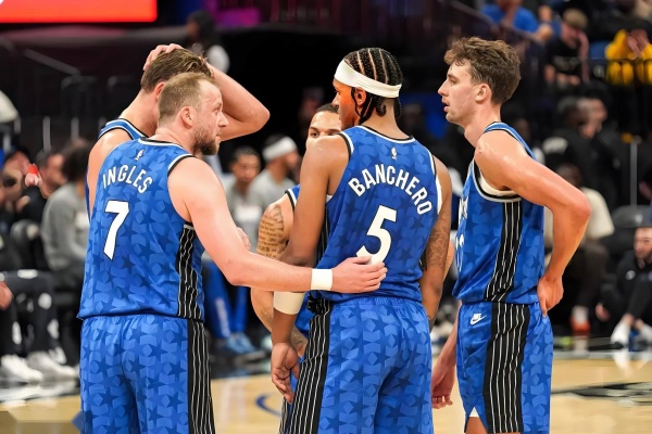 終結(jié)6連敗！魔術(shù)內(nèi)線狂徒30+9+7撕碎國王防線，班凱羅加冕奧蘭多新王