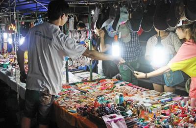 中國哪里適合擺地攤生意?地攤經濟再掀創業熱潮,這些地方最具潛力!